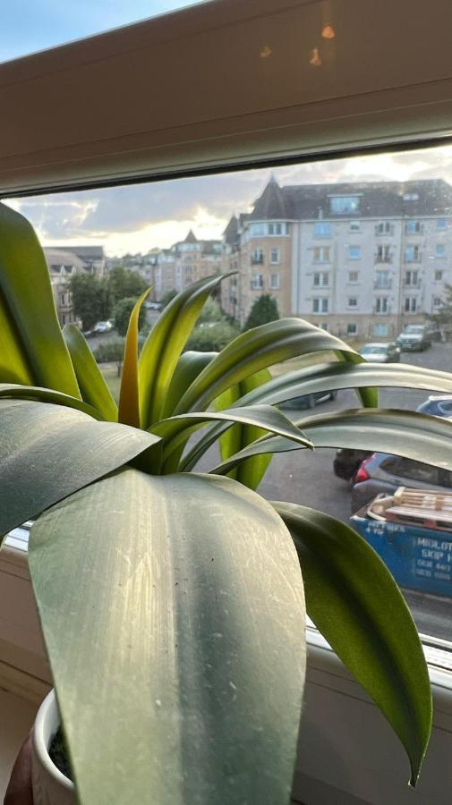 Edinburgh City Centre - Powderhall Modern Spacious 2 Bedroom Apartment With Free Parking Eksteriør bilde