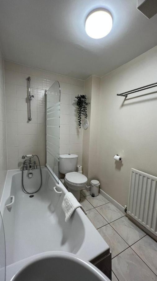 Edinburgh City Centre - Powderhall Modern Spacious 2 Bedroom Apartment With Free Parking Eksteriør bilde